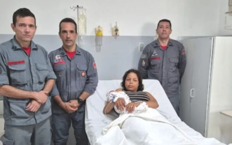 Bombeiros auxiliam mãe em trabalho de parto e bebê nasce em casa em Tupã