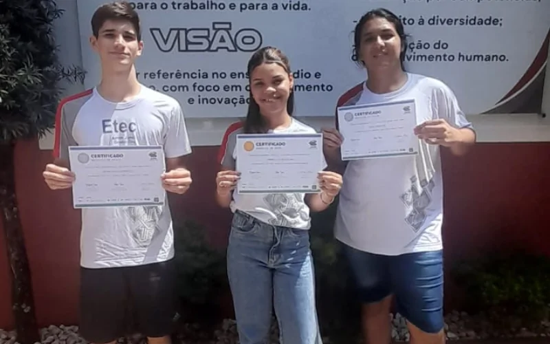 Alunos da Etec Amim Jundi se destacam e conquistam medalhas na Olimpíada Financeira